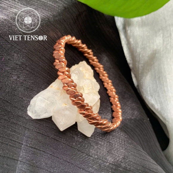 Flat 4 Twist Bracelet