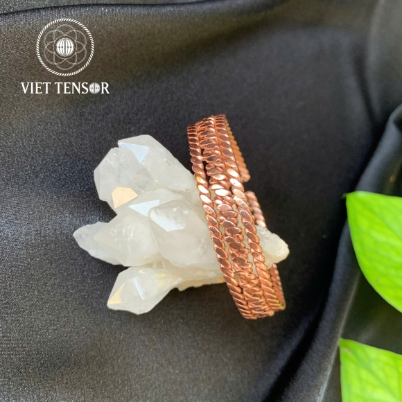 Double Flat 4 Twist Bracelet