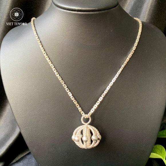 Harmonizers face and silver wire combo